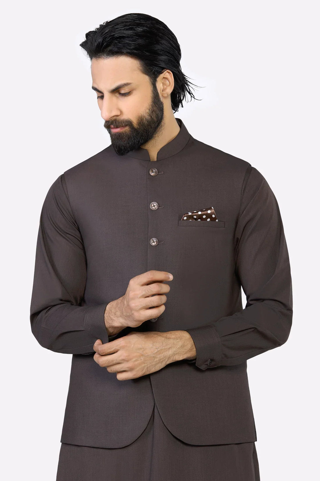 How to Choose the Perfect Shalwar Kameez for Your Body Type | Viora Fashion